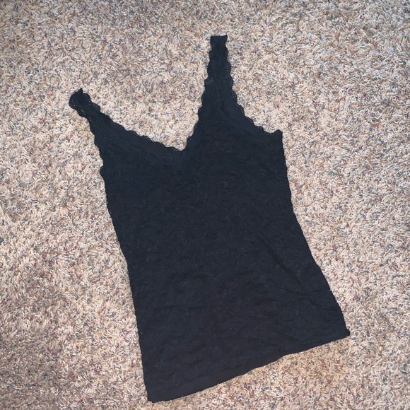 🖤WHBM LACE TANK - Picture 2 of 3